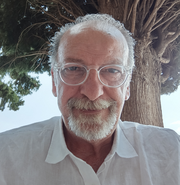 Κυριάκος Παπαδόπουλος, εκδότης , τεχνικός φαρμάκων, pharmacymag.gr